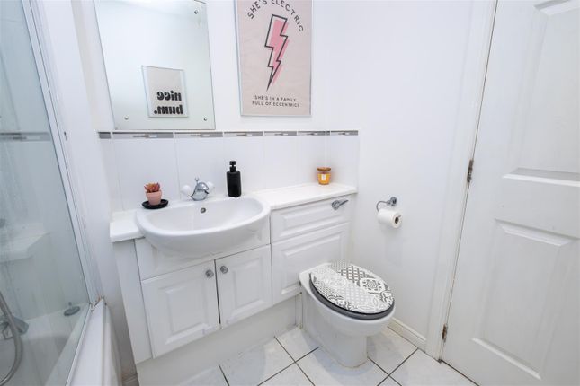 Flat for sale in Alastair Soutar Crescent, Invergowrie, Dundee