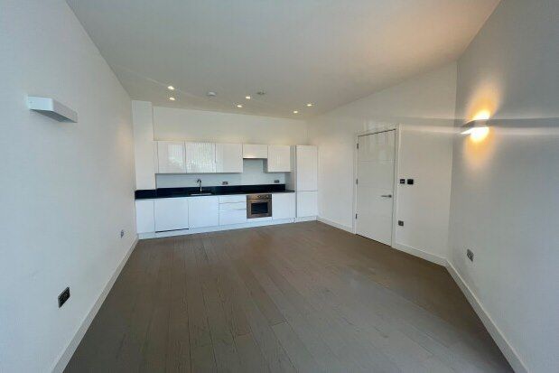 Thumbnail Flat to rent in Downmill Road, Bracknell