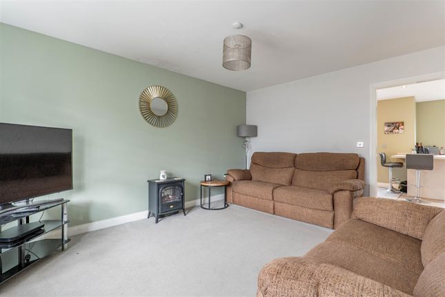 9, Stansfield Drive, Chorley photo 2