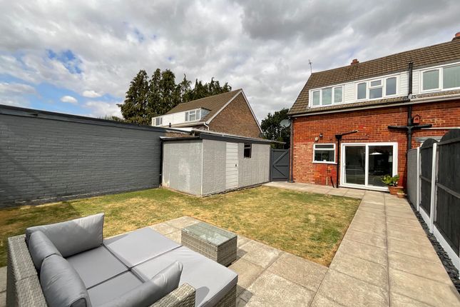 47 Newland Avenue, Stafford photo 4