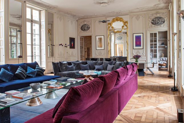 Apartment for sale in 7th Arrondissement, Paris, Île-De-France, France