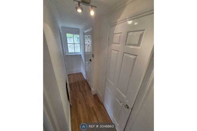 Flat, The Dower House North Cray Road, Sidcup photo 2