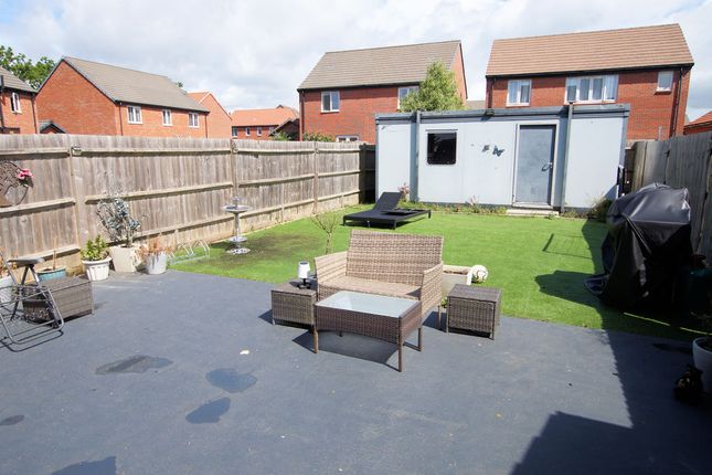 21, Southfields, Fareham photo 4