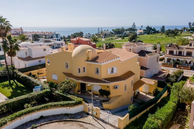 Villa for sale in Street Name Upon Request, Faro, Portimão, Pt