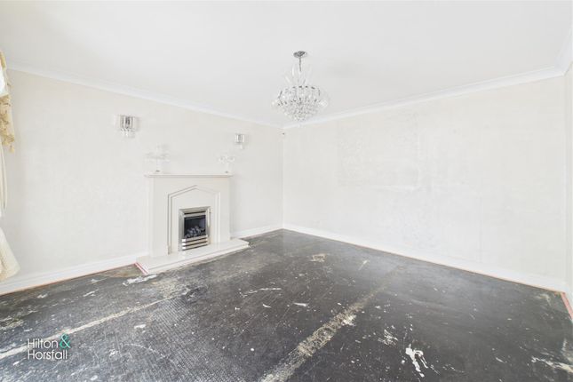 8, Victoria Gardens, Barrowford photo 3