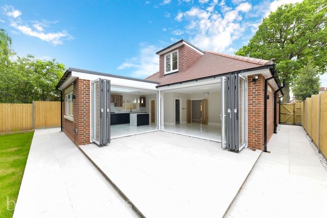 Thumbnail Bungalow for sale in Cudas Close, Epsom
