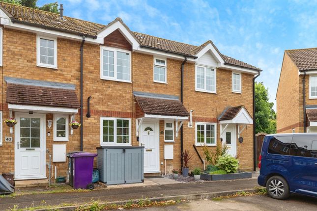 Thumbnail Terraced house for sale in Chagny Close, Letchworth Garden City