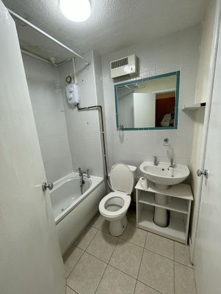 Studio for sale in 11 Marsh Close, Leicester, Leicestershire