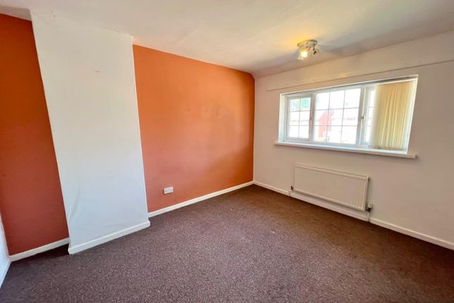 41, Over Green Drive, Kingshurst photo 5