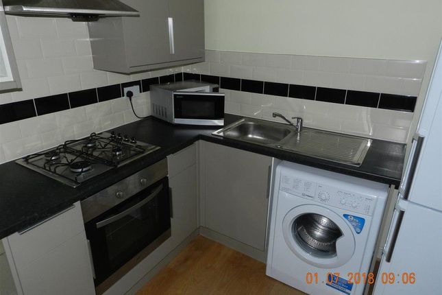 Thumbnail Flat to rent in Richmond Road, Roath, ( 2 Bed )