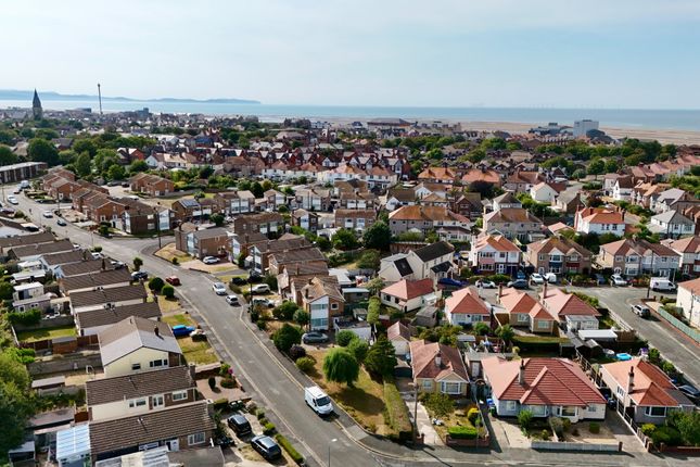 51, Lynton Walk, Rhyl photo 2