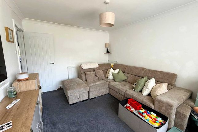 Ifield Way, Gravesend photo 2