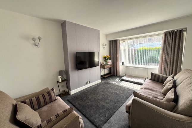 17 Priory Close, Normanton photo 3