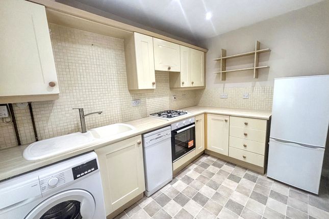 31, Roman Court, Wallsend photo 3