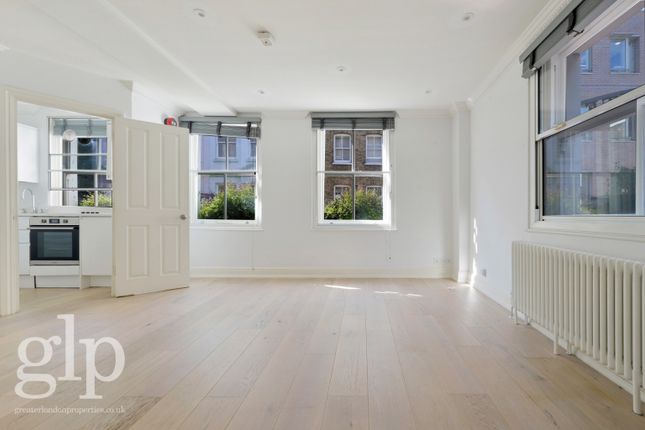 Studio flat on Flat 1, 24 Carnaby Street, Greater London, £2,600/mo
