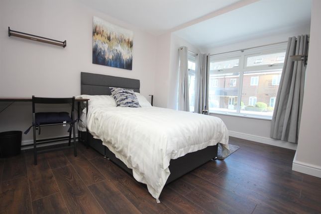 Bedroom 1.Jpg