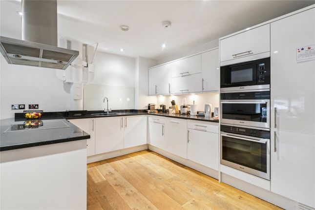 Flat 3, 45, New Street, Oxfordshire photo 4