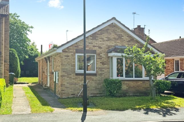 2-bed house on 25, Sunningdale Close, South Yorkshire, £210,000