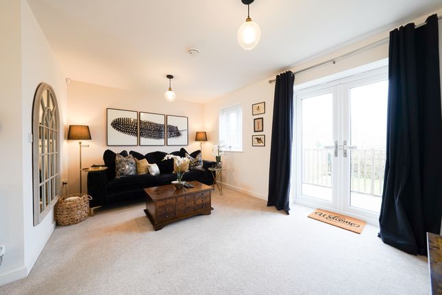 13 Dainty Close, Leicester photo 3