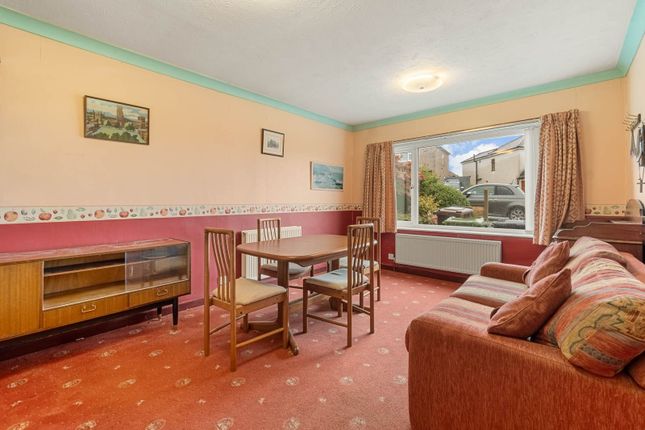 61, Weatherhill Road, Huddersfield photo 4