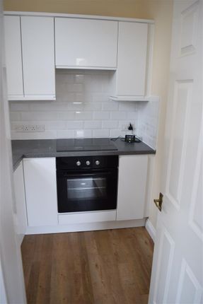 Flat 1 1, College Street, Burnham-On-Sea photo 4