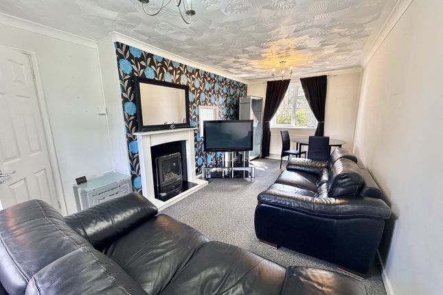 24, Garnett Crescent, Leicester photo 4