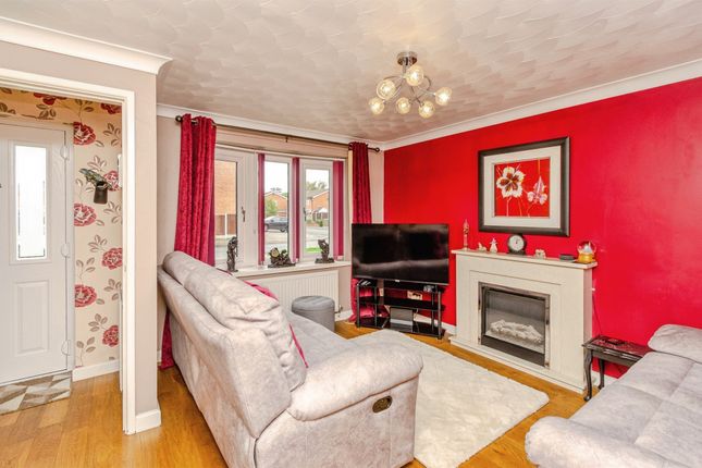 9, Weston Drive, Tipton photo 2