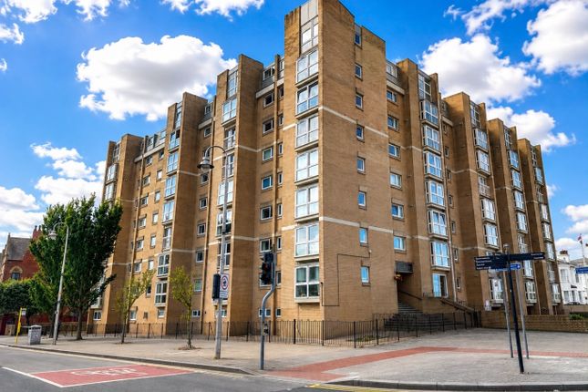 1 Bedroom Flat
