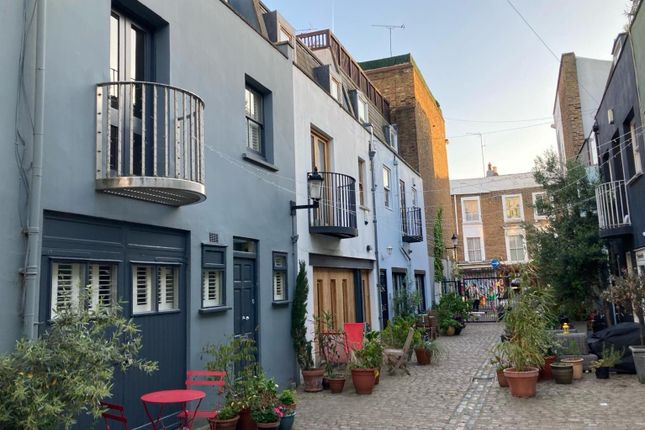 Mews house for sale in Alba Place, Notting Hill Gate, London, Kensington &amp; Chelsea