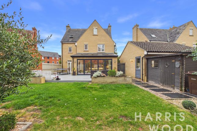 148 Gavin Way, Highwoods, Essex photo 4