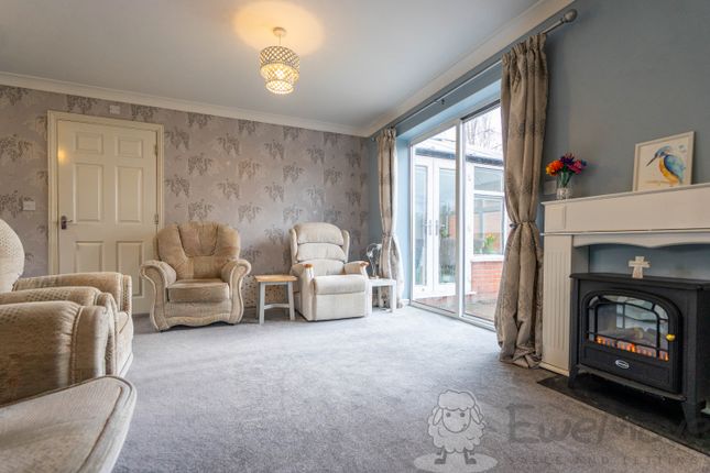 9, Wisteria Drive, Wymondham photo 4