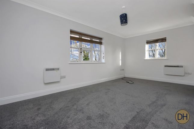 14, Connaught Close, Colchester photo 3