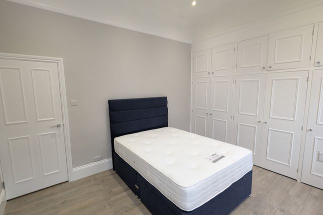 Flat 8 , Park House, Harrington Road, South Kensington photo 4