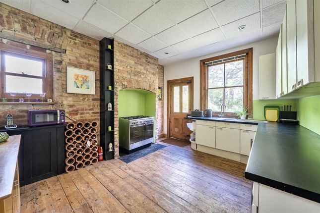 16, Oakleigh Road, Pinner photo 4