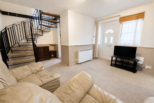 12, Wrekin Way, Cheshire West and Ches photo 2