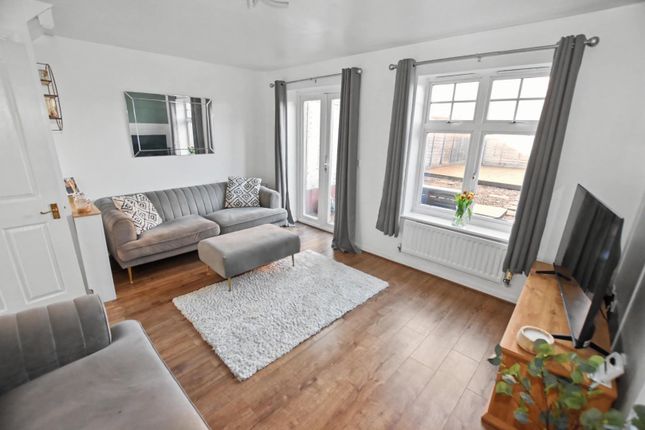 1, Nene Place, Northampton photo 2