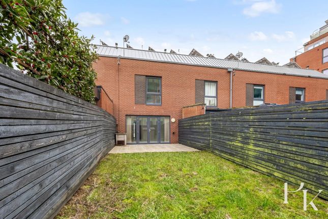 12, Goldstone Lane, Hove photo 3