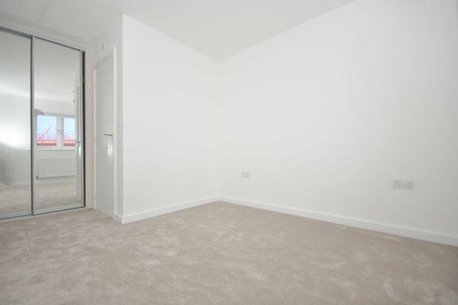 4, Spindle way, Gloucester photo 5