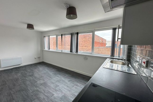 Flat 19 Maple Walk, Chelmsley Wood photo 4