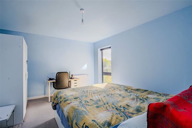Flat 15, Fuller House, 1, Broadash Close, London photo 4