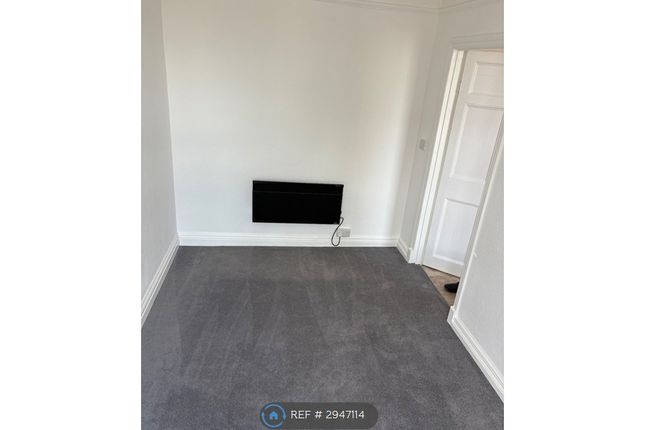 B, High Street, Crediton photo 3