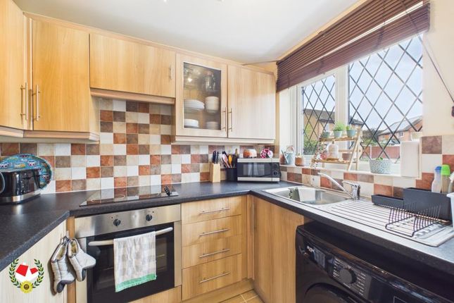3, Blaby Close, Gloucester photo 4