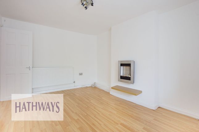 88 Snatchwood Road, Pontypool photo 3