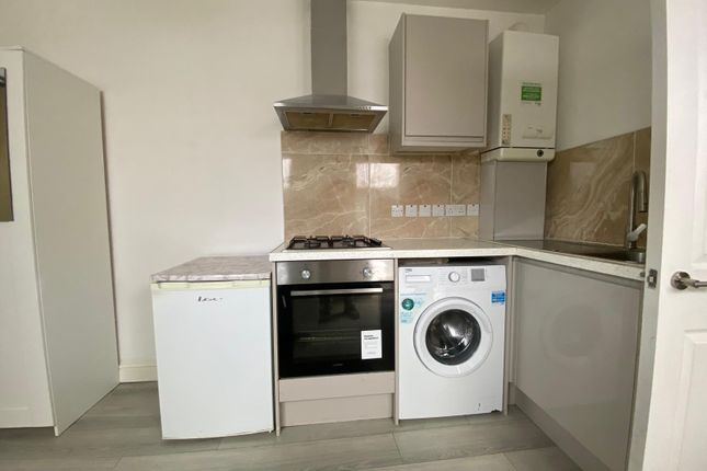 Clarence Road, Greater London photo 2