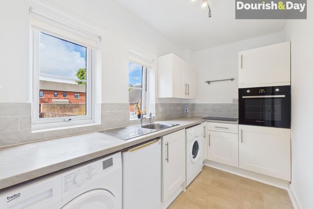 42 Mercian Court, Market Drayton photo 4