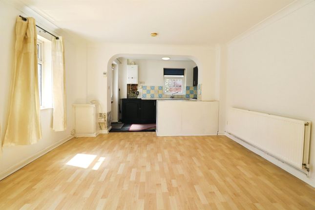 99b, Paget Street, CARDIFF photo 4