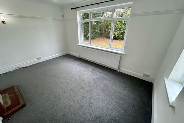 Detached house to rent in Harrow Drive, Hornchurch
