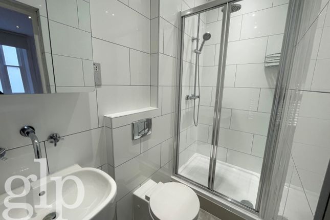 Flat 9, 33A Villiers Street, Greater London photo 5
