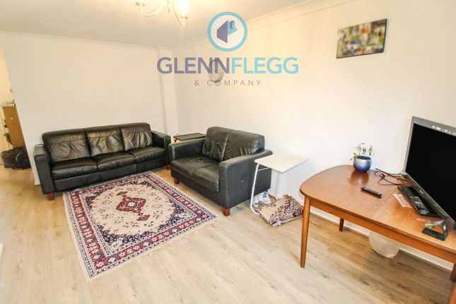 73, Lowestoft Drive, Burnham photo 2