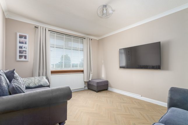 15, Merkland Crescent, Dalgety Bay photo 4